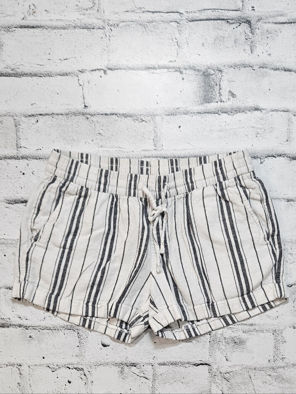 Old Navy Linen Blend Striped Pull On Shorts Medium Drawstring Casual
